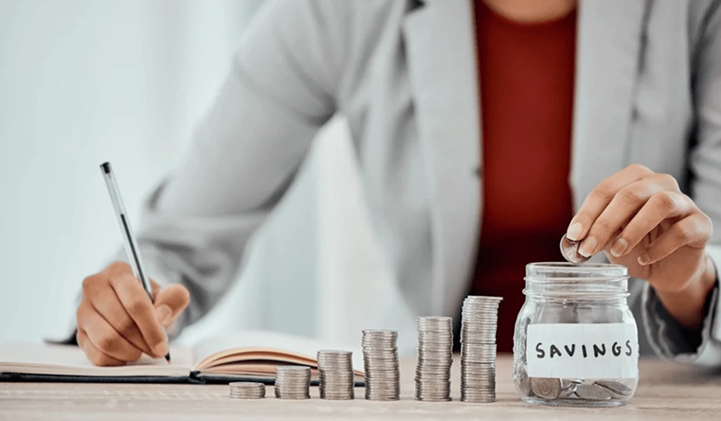 25 Powerful Saving Money Tips to Build Wealth Faster in 2026